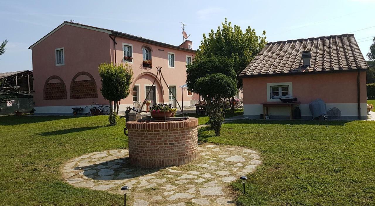 Casal Sant'Elena Bed and Breakfast Altopascio Exteriör bild